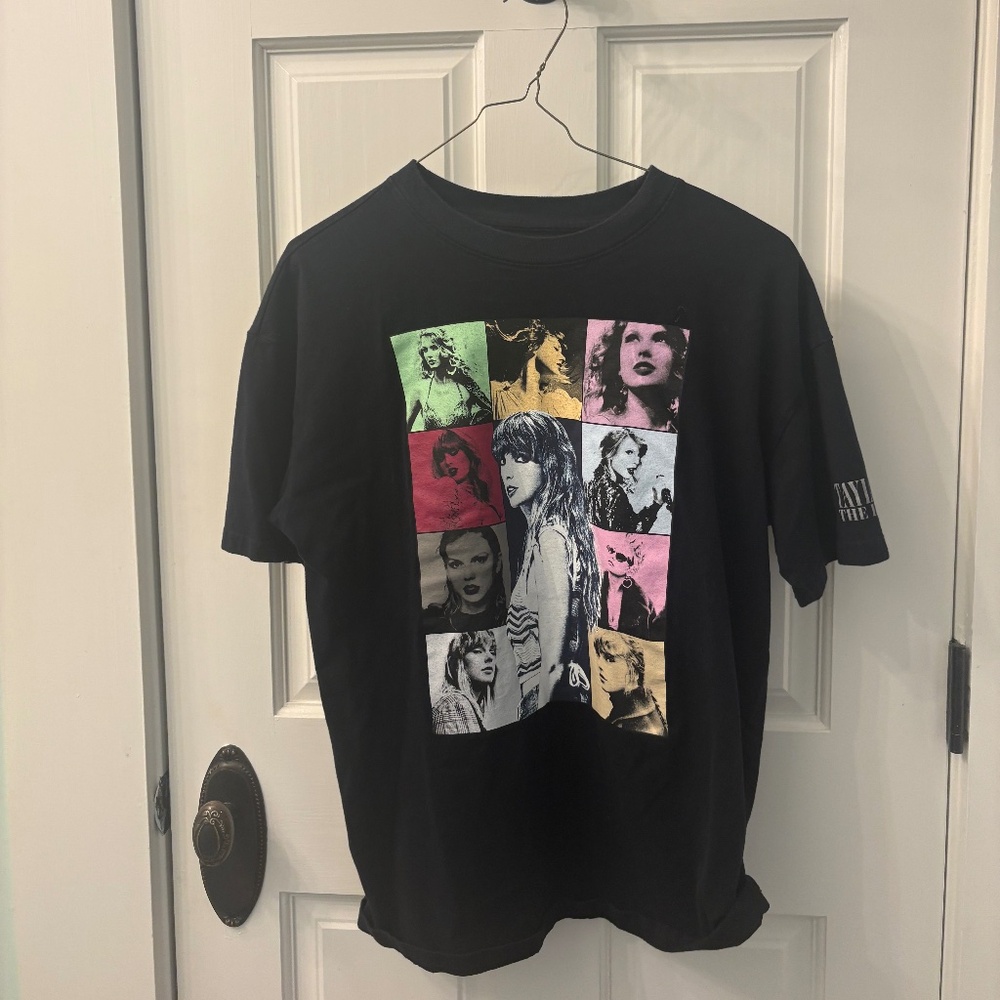 Official Taylor Swift Eras Tour T-Shirt, Size Small